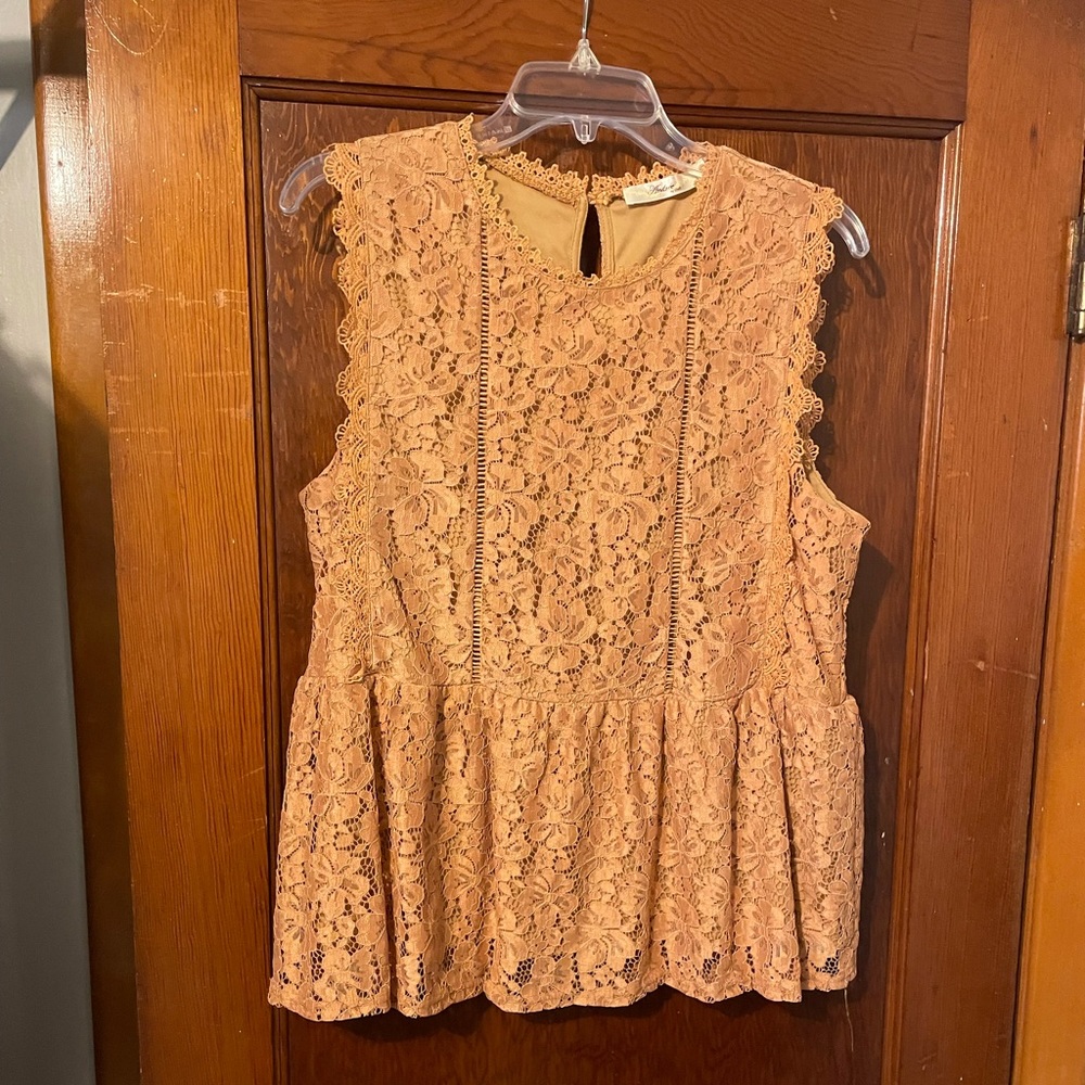 Andree lace tank